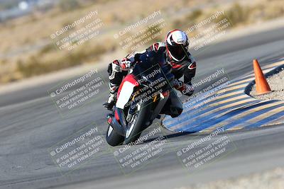 media/Jan-09-2022-SoCal Trackdays (Sun) [[2b1fec8404]]/Turn 11 (935am)/